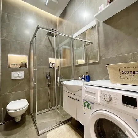 Apartament Aj Apartments, Hidden Gem In The Heart Of